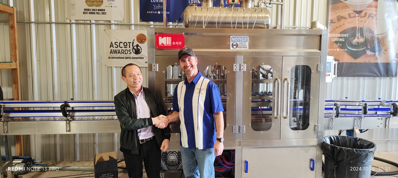 آلة ملء الفودكا