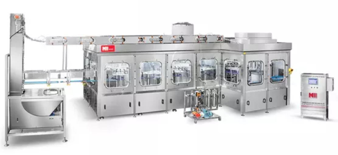 24000BP في الساعة خط تعبئة عصير الفاكهة التلقائي بالكامل لملء المشروبات عالي السعة